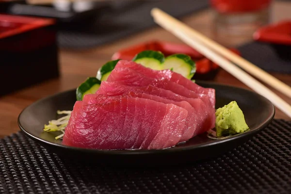 Tuňák sashimi plátky — Stock fotografie