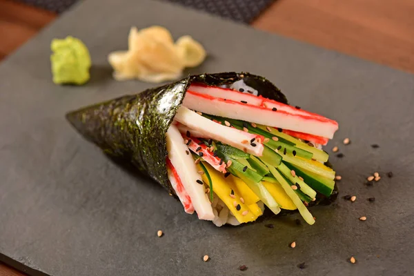 Kani Temaki sushi — Fotografie, imagine de stoc