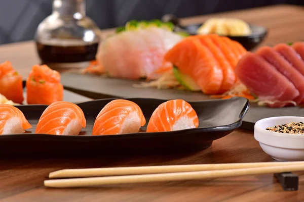 Nigiri Sushi Restaurang Bord — Stockfoto