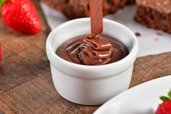 Chocolate Sauce Running Brownies Background — Stock Photo, Image