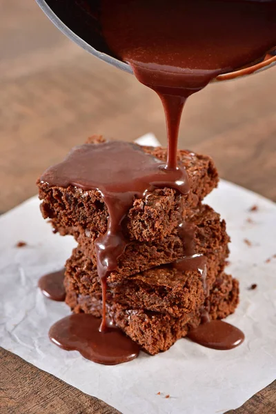 Brownie Tower Chocolate Sauce Running — Stock Photo, Image