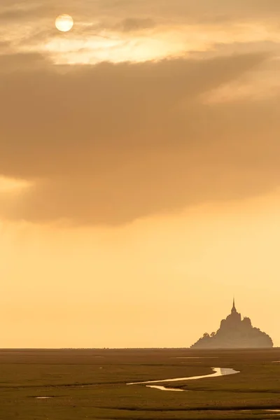 Mont Saint Michel Silhouette —  Fotos de Stock