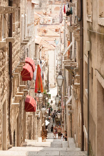 Smalle straatjes van Dubrovnik — Stockfoto