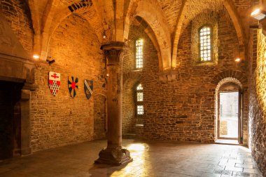 Ortaçağ Gravensteen İç Salonu, Kontlar Kalesi, Belçika, Gent 'te önemli turistik ilgi odağı.