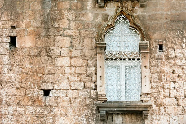 Nádherné Benátské Okno Středověkého Domu Přístavním Nábřeží Staré Město Trogir — Stock fotografie
