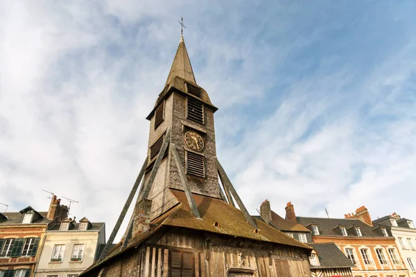 Klocktorn Den Historiska Kyrkan Saint Catherine Frankrikes Största Timmerbyggda Kyrka — Stockfoto