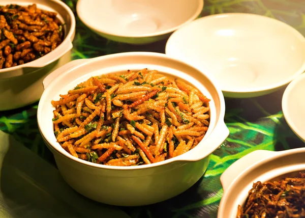 Insectos Fritos Snack Food Thailand Comida Asiática Exótica —  Fotos de Stock