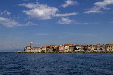 Piran, Slovenya. Eski kostal şehir Piran.Istria Adriyatik Denizi, Slovenya görüntülemek.