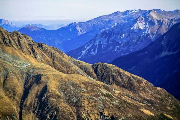 Vinterlandskap. Österrike, Alperna, glaciären Stubai .den höjd av 3210m. — Stockfoto