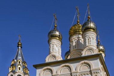 Altın kubbe ile Ortodoks Kilisesi. Ryazan başkalaşım kilisede. Rusya.