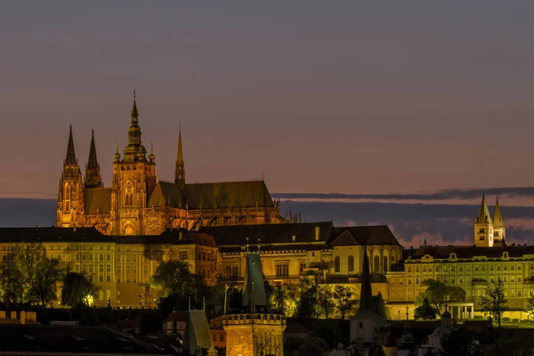 Utsikt Över Gamla Stan Prague Slottet Saint Vitus Katedral Nattscen — Stockfoto