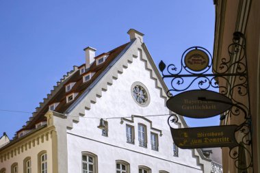 Bamberg. Almanya. 14 Eylül 2019 'da. Ortaçağ evinin dışı. Bamberg 'in cazibesi. Avrupa. Avrupa seyahati.