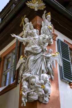  Bamberg. Almanya. 14 Eylül 2019 'da. Ortaçağ evi cephesi. Bamberg 'in cazibesi. Avrupa. Avrupa seyahati.