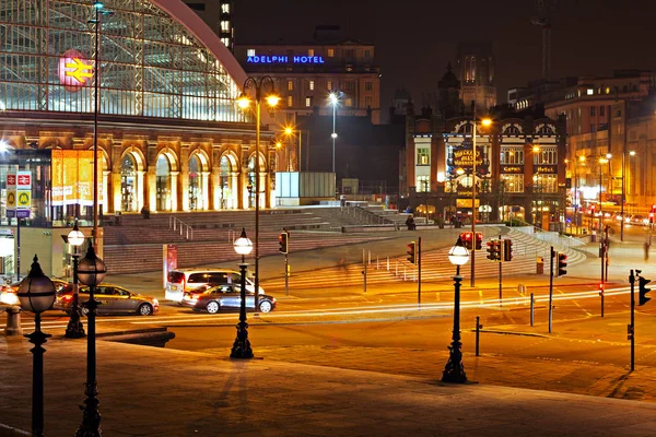 Liverpool 31 října 2016. Pohled z Lime Street Liverpool Uk v noci — Stock fotografie