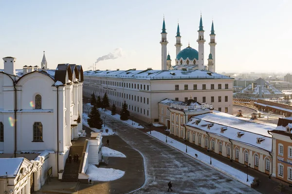 Vista panoramica sul Kul-Sharif e sulla Cattedrale dell'Annunciazione, Kazan — Foto Stock