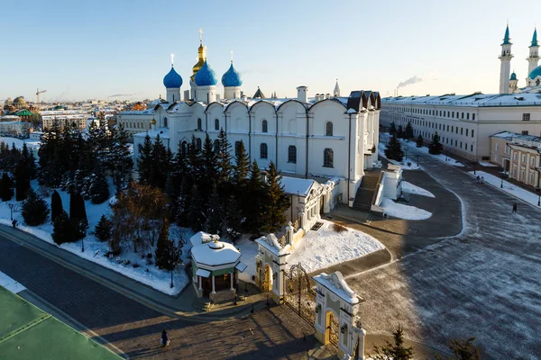 Vista panorâmica do Kul-Sharif e da Catedral da Anunciação, Kazan — Fotografia de Stock