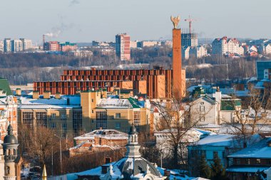 Modern ve klasik binalar şehir manzara