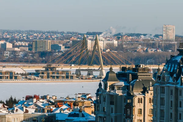 Современные и классические здания городской пейзаж — стоковое фото