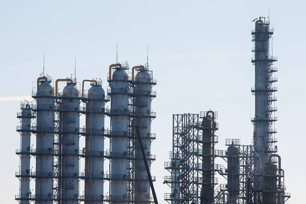 Refinaria de petróleo e gás — Fotografia de Stock