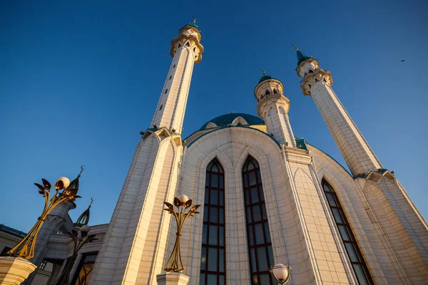 Kasan kremlin, die kul-sharif-Moschee im Sonnenuntergang. — Stockfoto