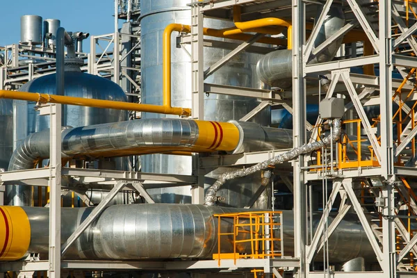 Petrol arıtma donanımları