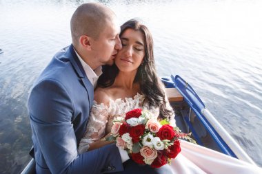 Sadece evli çift. Mutlu gelin ve damat onların düğün günü