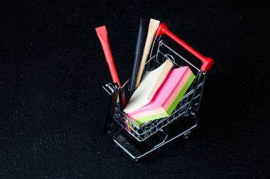 ileti örneği ile Mini gıda sepeti