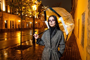 genç kız iskeletin makyajlı. Cadılar Bayramı