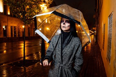 genç kız iskeletin makyajlı. Cadılar Bayramı