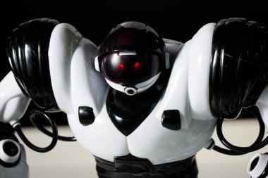 Modern beyaz fütüristik insansı robot yakın atış
