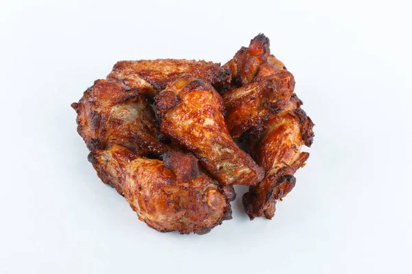 Gebratene Chicken Wings für eine Party. Nahaufnahme. — Stockfoto