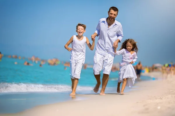 Summer, family and vacation concept — Stock Photo, Image