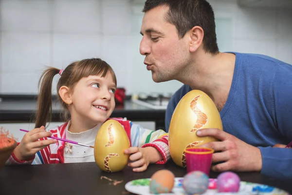 Húsvét és a család fogalma — Stock Fotó