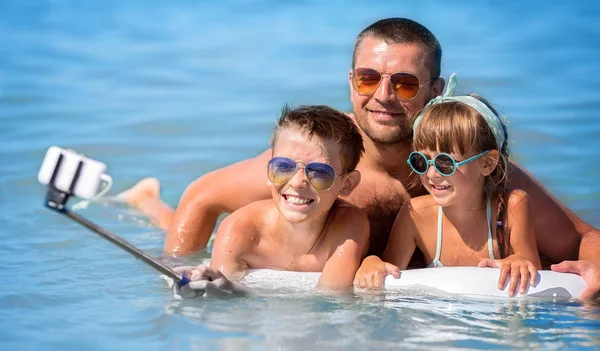 Retrato de verano, concepto de vacaciones — Foto de Stock