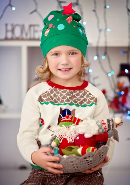 Közelkép Portré Aranyos Kislány Karácsonyra — Stock Fotó