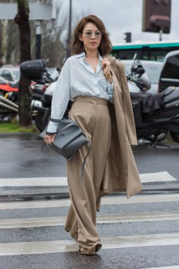 Sokak stil, Paris moda hafta sonbahar kış 2017, günde 6, Paris