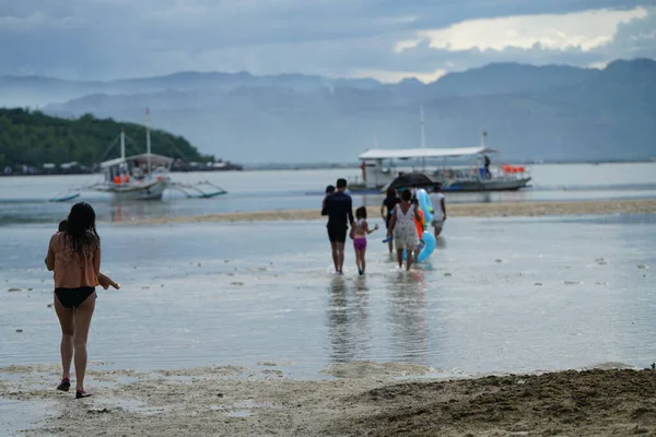 Grande Famille Vacances Manjuyod Sandbar Philippines — Photo