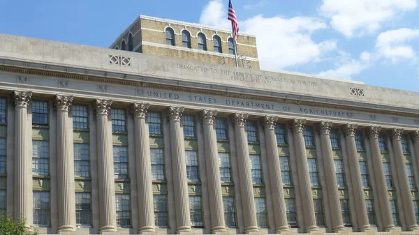 United States Department Agriculture Building Washington Usa — стокове фото