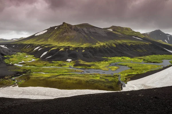 Middleland Icenald Guarda Incredibilmente Primo Piano Sabbia Nera Neve Sono — Foto Stock