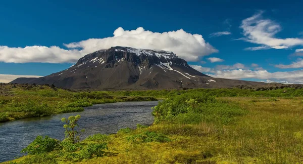 Herdubreid Una Tuya Noreste Islandia Está Situado Las Tierras Altas —  Fotos de Stock
