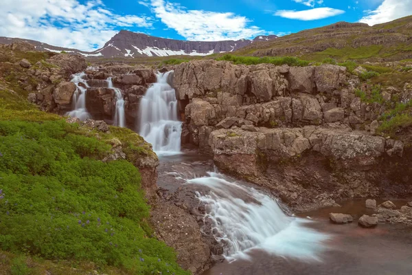 Нонамский Водопад Золотыми Облаками Небе Проточная Вода Улавливается Длительным Воздействием — стоковое фото