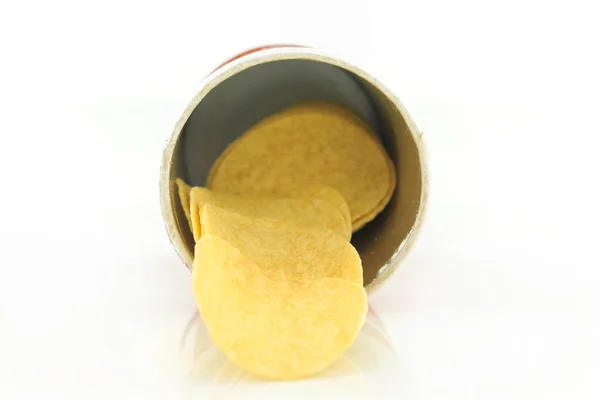 Potatischips Öppna Paket Vit Bakgrund Stockbild