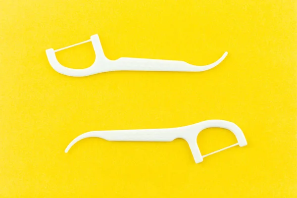 Dental Floss Yellow Background — Stock Photo, Image