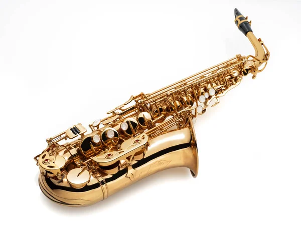 Alt saxofón sobre blanco — Foto de Stock