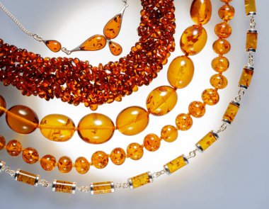 Amber takılar kolye