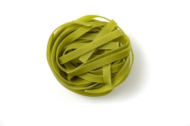 İtalyan ıspanak tagliatelli makarna