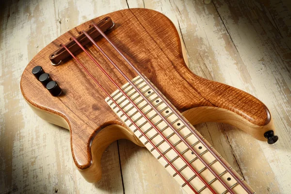 Pevné tělo mikro basová kytara — Stock fotografie