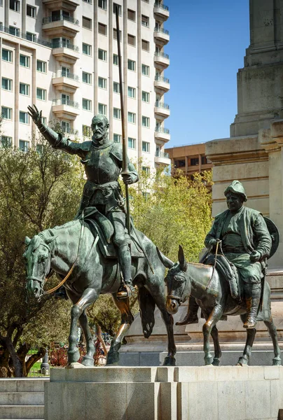 Don Quijote monument, Madrid, Spanien — Stockfoto
