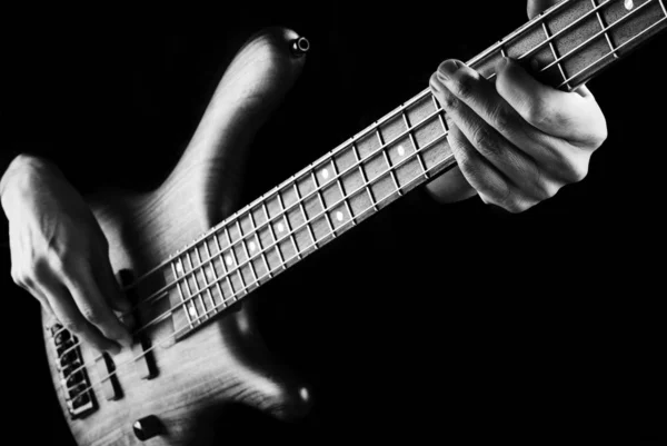 Jazz bajista imagen en blanco y negro — Foto de Stock