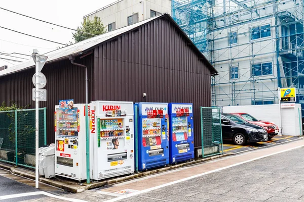 Street beverage vending machines in Tokyo Japan — Stock Photo, Image